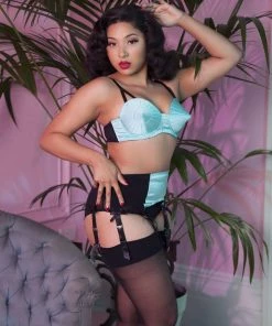 Bettie Page Lingerie Mint Classic 6 Strap Suspender Belt