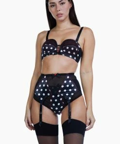 Bettie Page Lingerie Spot 4 Strap Z Stitch Suspender Belt 11 Bettie Page Lingerie Spot 4 Strap Z Stitch Suspender Belt