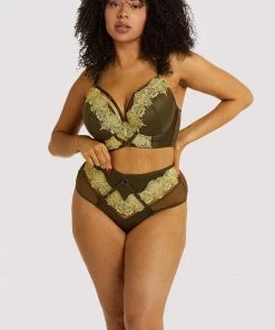 Playful Promises Curve Exclusive Jari Moss Plunge Bra 9 Playful Promises Curve Exclusive Jari Moss Plunge Bra