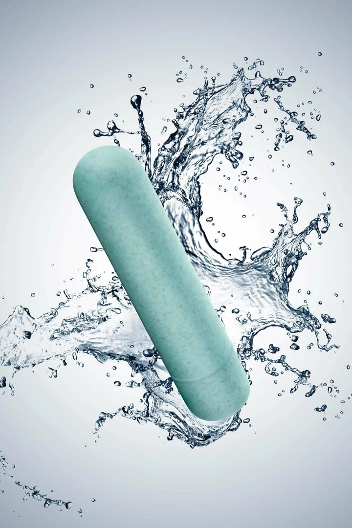 Gaia Eco Aqua Bullet Playful Muse: Miss Deadly Red 5 Gaia Eco Aqua Bullet Playful Muse: Miss Deadly Red