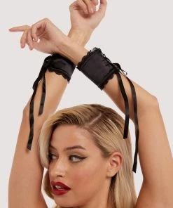 Kiss Me Deadly Schall Satin Bondage Starter Kit Accessories