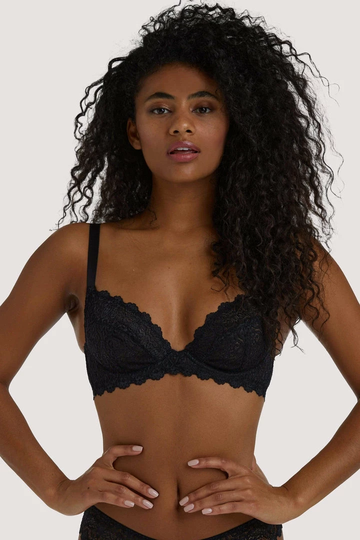 Wolf & Whistle Ariana Black Lace Bra 4 Wolf & Whistle Ariana Black Lace Bra