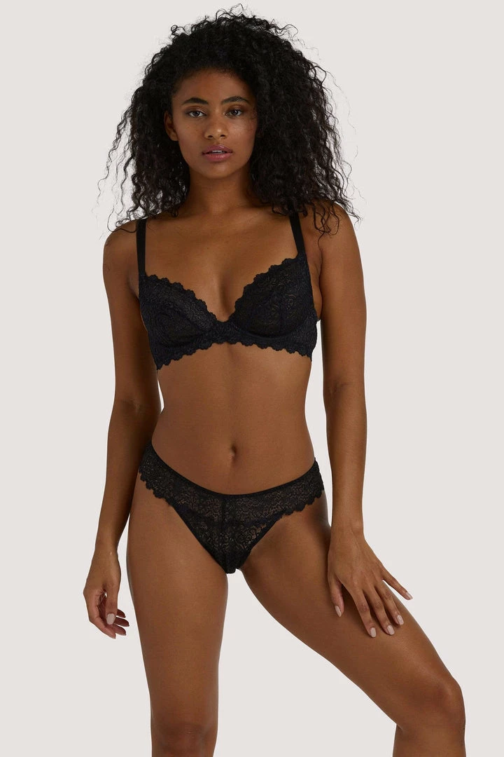 Wolf & Whistle Ariana Black Lace Thong Outlet 5 Wolf & Whistle Ariana Black Lace Thong Outlet