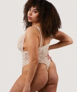 Wolf & Whistle Ariana Vanilla Lace Body Bodies