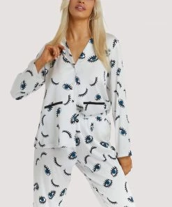 Wolf & Whistle Winking Eye Print Satin Pyjama Set